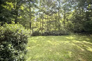 126 Talon Dr, Tannersville, PA 18372 - Photo 12