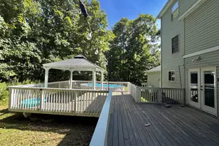 126 Talon Dr, Tannersville, PA 18372 - Photo 8