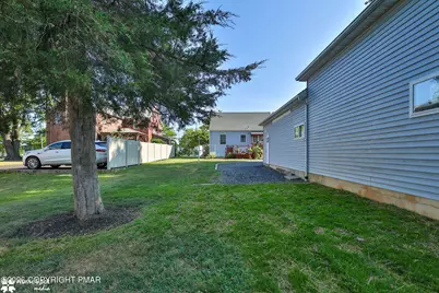  132 E Landis Street, Coopersburg, PA 18036 - Photo 60