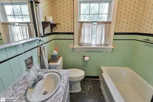 132 E Landis St, Coopersburg, PA 18036 - Photo 26