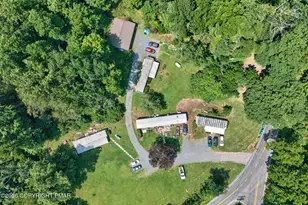 261 Schipps Ln, Mount Bethel, PA 18343 - Photo 12