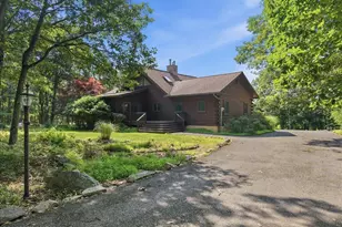 14 E Point Rd, Albrightsville, PA 18210 - Photo 2