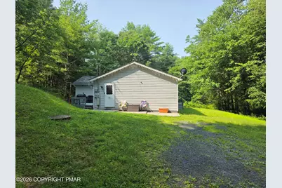  567 Big Egypt Road, Bushkill, PA 18324 - Photo 2