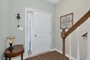 2214 Huntington Ln, Easton, PA 18040 - Photo 10