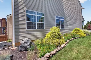 2214 Huntington Ln, Easton, PA 18040 - Photo 32