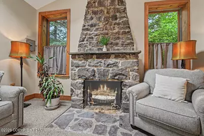  27 W Fern Street, Lake Harmony, PA 18624 - Photo 6