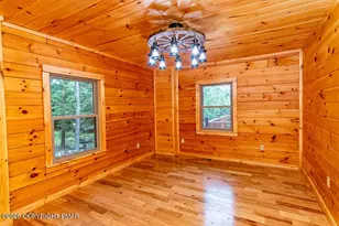 229 Five Springs Rd, Stroudsburg, PA 18360 - Photo 32