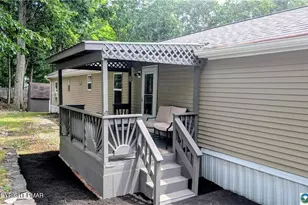 7546 Rocky Ridge Rd, East Stroudsburg, PA 18302 - Photo 2