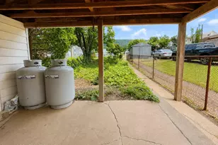 215 W Market St, Williamstown, PA 17098 - Photo 34