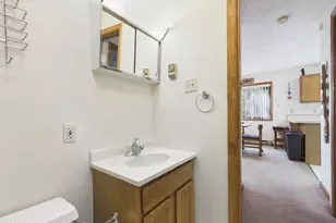 228 Choctaw Dr, Pocono Lake, PA 18347 - Photo 20