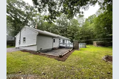  183 Holly Road, East Stroudsburg, PA 18302 - Photo 4