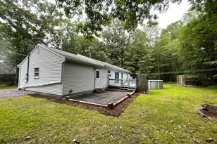 183 Holly Rd, East Stroudsburg, PA 18302 - Photo 4