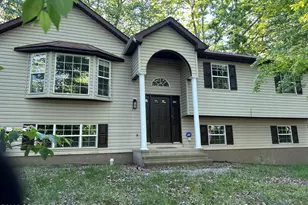 1147 Hunters Woods Dr, East Stroudsburg, PA 18301 - Photo 1