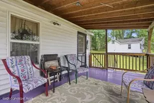 216 North Shore Dr, Greentown, PA 18426 - Photo 8