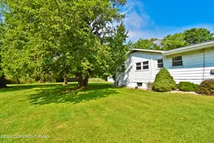 3215 Sunrise Dr, Stroudsburg, PA 18360 - Photo 36