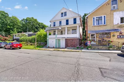  325 E Fell Street, Summit Hill, PA 18250 - Photo 2