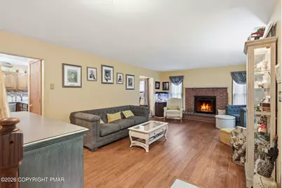  132 Colt Place, Tobyhanna, PA 18466 - Photo 4