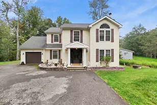 132 Colt Pl, Tobyhanna, PA 18466 - Photo 2