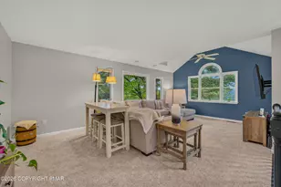 5783 Shady Ln, Nazareth, PA 18064 - Photo 10