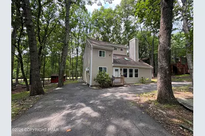  319 Hyland Drive, East Stroudsburg, PA 18301 - Photo 2