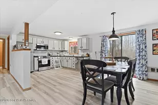 292 Paxinos Dr, Pocono Lake, PA 18347 - Photo 12