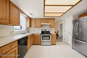 229 Delaware Ave, Wind Gap, PA 18091 - Photo 66