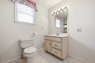 229 Delaware Ave, Wind Gap, PA 18091 - Photo 26