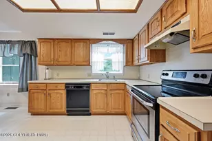 229 Delaware Ave, Wind Gap, PA 18091 - Photo 6