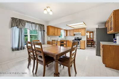  229 Delaware Avenue, Wind Gap, PA 18091 - Photo 10