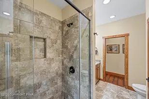 5395 Woodland Ave, Pocono Pines, PA 18350 - Photo 16
