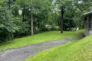 4526 Springdale Ln, Stroudsburg, PA 18360 - Photo 10
