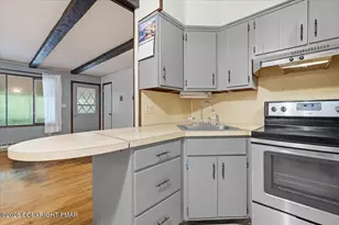 12 Pool Dr, Jim Thorpe, PA 18229 - Photo 10