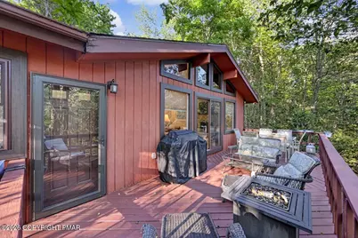  5215 Pioneer Trail, Pocono Pines, PA 18350 - Photo 18
