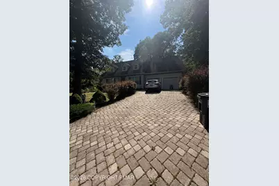  174 Pasquin Drive, East Stroudsburg, PA 18301 - Photo 2