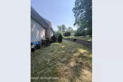  174 Pasquin Drive, East Stroudsburg, PA 18301 - Photo 6