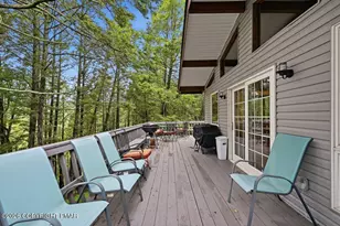 347 Clubhouse Dr, East Stroudsburg, PA 18302 - Photo 92