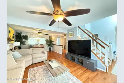  1140 Country Place Drive, Tobyhanna, PA 18466 - Photo 4