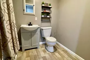 410 Skyline Dr, Blakeslee, PA 18610 - Photo 12