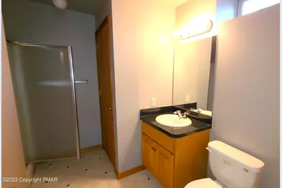  907 Thornberry Court, East Stroudsburg, PA 18302 - Photo 14