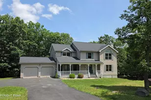 907 Thornberry Ct, East Stroudsburg, PA 18302 - Photo 1