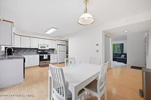 248 Sedburgh Ct, Bushkill, PA 18324 - Photo 12