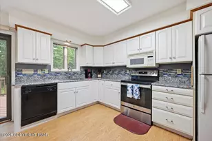 248 Sedburgh Ct, Bushkill, PA 18324 - Photo 16