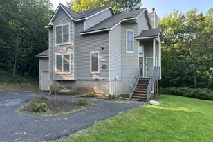 2210 Camelback Dr, Tannersville, PA 18372 - Photo 1