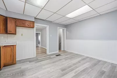  223 W High Street, Nesquehoning, PA 18240 - Photo 8