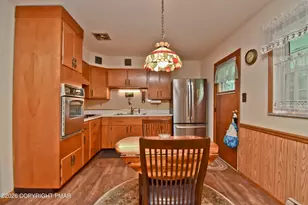 827 Somers Ln, Stroudsburg, PA 18360 - Photo 4