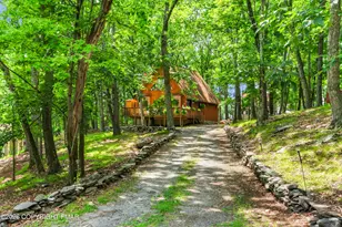 5218 Woodbridge Dr, Bushkill, PA 18324 - Photo 32