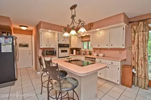 105 Kent Rd, Stroudsburg, PA 18360 - Photo 4