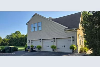  9345 Merlot Circle, Breinigsville, PA 18031 - Photo 6