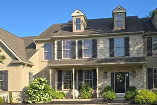 9345 Merlot Cir, Breinigsville, PA 18031 - Photo 2