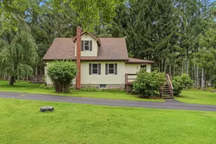 253 Thomas Rd, Blakeslee, PA 18610 - Photo 2